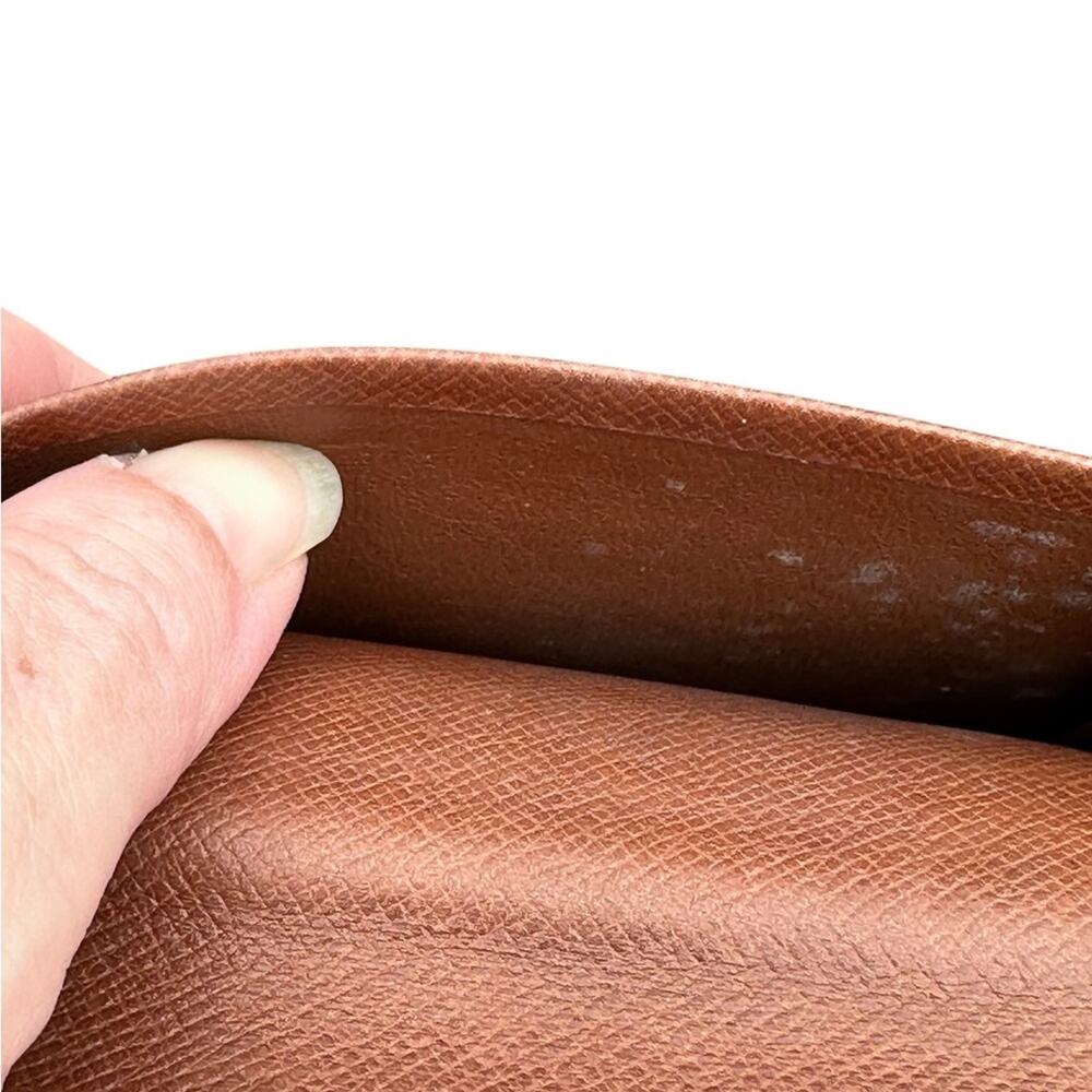 Louis Vuitton Wallet - Picture 6 of 10